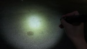 What’s the difference between long distance beam and medium or flood beam? Here we compare a medium beam (MH10 v2) against a long distance beam (P30). Both are running at 1000 lumens. When buying lights, choose the distance too, don’t just go for the brightest. | Nitecore Lights