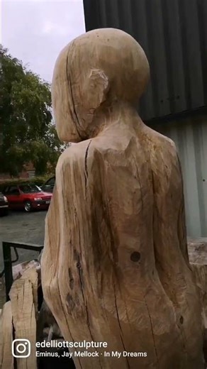 Finding the form within this ancient rare piece of English Holly Wood ✨
