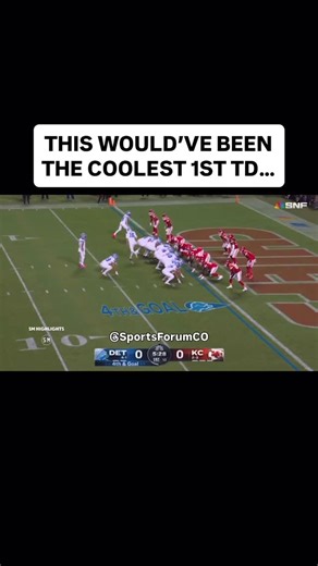 The Sports Forum on Instagram: "David Montgomery to Jared Goff touchdown. Yes, you read that correctly 😅 The play was called back for illegal motion...🤮 #NFL #DETvsKC #DetroitLions #TheSportsForum"