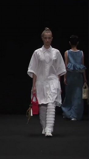IT'S THE NEW BAR JACKET! 🤍 Dior SS26 Runway Highlights: Maria Grazia Chiuri’s Most Feminine Looks! 🇫
