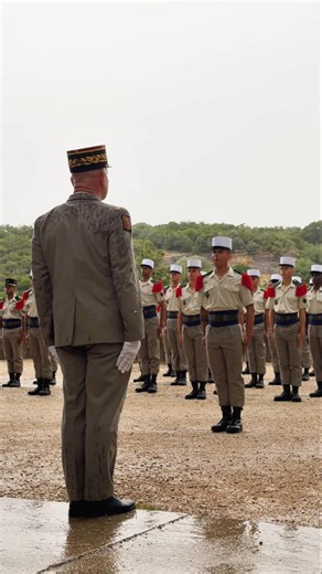 Remise de Képis blancs au Pôt du Gard #legionetrangere #viedelegionnaire #rejoinslalegionetrangere