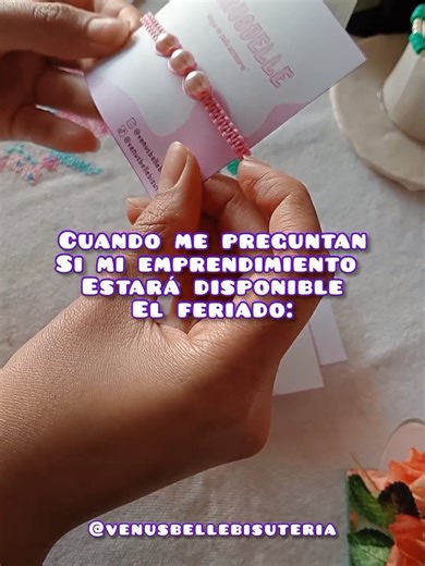 Pulseras de Bisutería en Macramé: Un Toque de Humor