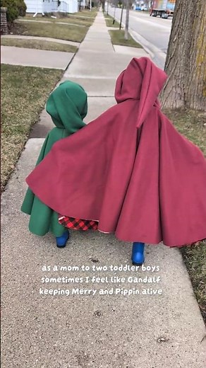made these fleece cloaks for my boys this winter #lotr #toddlermom #hobbit #cloak #hobbitcore