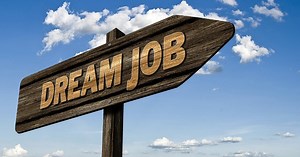 How to Get a Job in Qatar · Qatar OFW