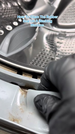 How to Effectively Clean the Rubber Seal of Your Washing Machine