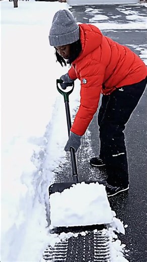 Satisfying ASMR Snow Shoveling | Perfectly Clean Driveway #asmrcleaning #asmrsnow #shortsvideo