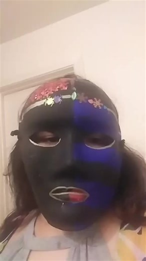 dont be mean to me or my mask please