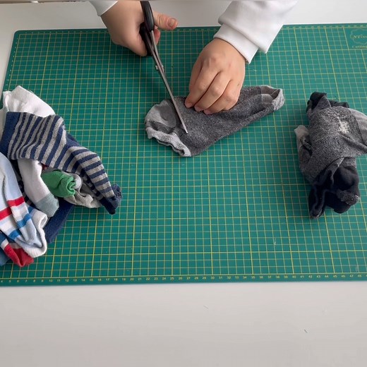 14K views · 98 reactions | what can we cut out old socks and sew | Modelist/Terzi Hatice DEMİR | Facebook