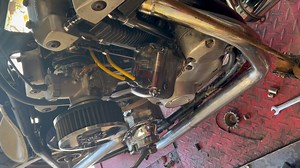 Priming a ironhead oil system. #fypシ #biketok #choppersonly #harleydavidson #harley #harleylife #sportster #ironhead #ironheadchopper #ironheadsportster #shovelhead #shovelheadchopper #garagebuilt #chopperlife #motorcycle | 843chops