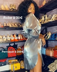 Les pochettes pour les fêtes sont disponibles à 40€ La robe, le stock est très limité Taille disponible S,M,L Même si vous êtes à Yaoundé ou bien a Douala, vous pouvez passer vos commandes sur watsap. | Ruby-La milliardaire