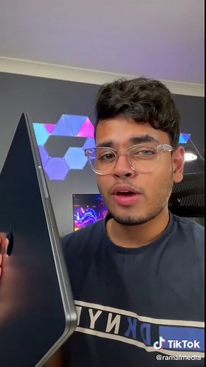 Playing Minecraft on MacBook Air M3: Performance Review