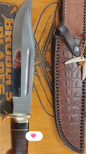 The Crocodile Dundee knives from Down under Knives