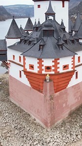 Pfalzgrafenstein Castle is a toll castle situated on Falkenau island in the Rhine River. | German Outlook