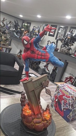 This Spider-Man Statue is INSANE #collectibles #spiderman #sideshow