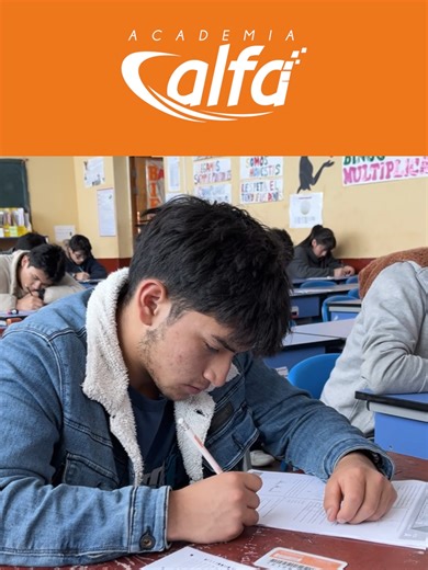 Resultados a la velocidad de la luz ⚡ con nuestra calificación digital. 💻 Asistencia masiva, nivel máximo y la mejor tecnología. ¡Esto es la Academia Alfa! 🎓🚀