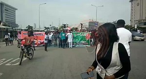 5.5K views · 93 reactions | #HappeningNow : Situation Report at the ongoing One year anniversary End Sars Protest at the Lekki Toll Gate. #EndSars #EndSARSMemorial #galaxytv | Galaxy Television | Facebook