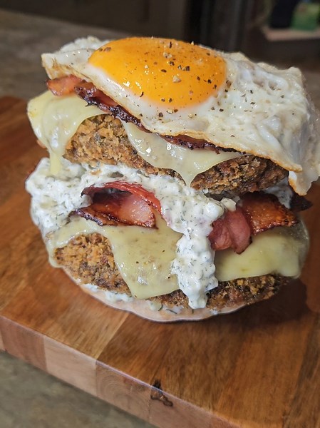 Pāua Bacon Stacker with Homemade Tartare Sauce