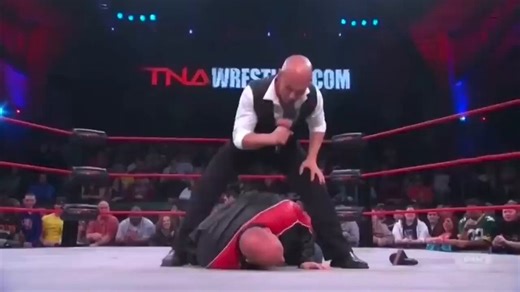 @AEW @willowwrestles @Kamille_brick