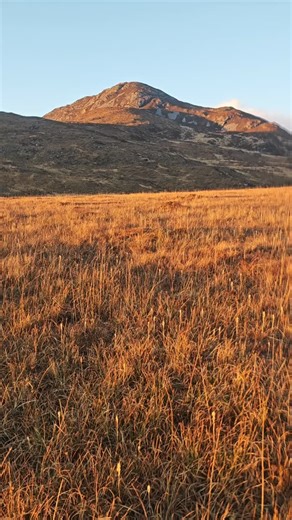 Approaching Addergoole under Diamond Hill, Connemara National Park, at the end of an epic hike from Owenglen to Letterfrack | Walk Connemara