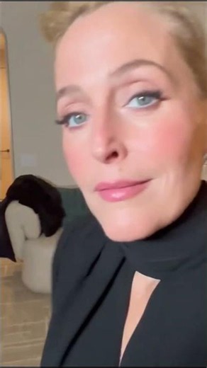 Gillian Anderson’s Glamorous 48 Hours #GillianAnderson #StyleIcon #Fashion #Mugler #CelebrityStyle