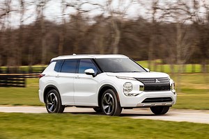 El Mitsubishi Outlander 2022 renace en un SUV más refinado, tecnológico y con lugar para siete