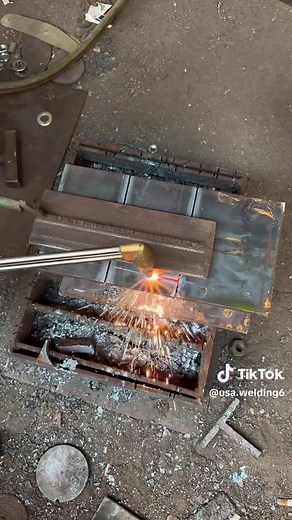 Custom Automatic Plate Lifting Clamp Mechanism - Genius Metalwork Tool