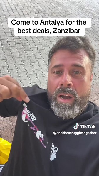 Antalya Miracle Hotel: Must-Visit Fancy Bar & Shops