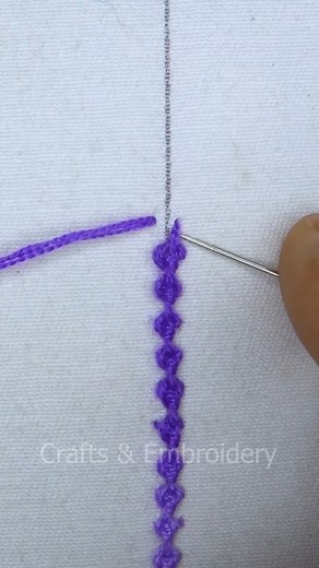 348K views · 3.1K reactions | Cute & easy basic hand embroidery for beginners! #handmade #diycrafts #embroidery #fb #cute #easy #hand #viral #support #useful #trending #fypシ゚ #satisfying #viralvideo #everyone #viralreels #diy #design #stitch #tutorial #border #reelsfb #reels #fbreels #reelsvideo #content #embroideryart #viralreelsfb | Crafts & Embroidery | Facebook