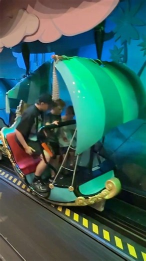 Unforgettable Experience on Peter Pan's Flight #disney #disneymagic