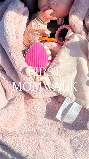 Really enjoyed some outside time with all these moms 💗 @clubmommyutah #momlife #girlmom #outdoors #walking #clubmommy