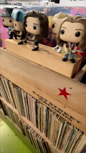 The Pearl Jam Funko Pops finished their tour of Seattle for the #PJSummerCamp field trip! #SummerCamp #FunkoPop