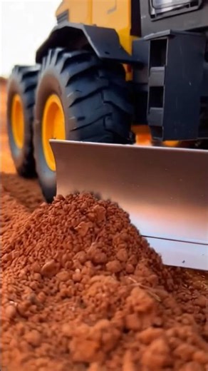 Heavy RC Motor Grader Unboxing & Dirt Leveling Test | Road Construction Machine Toy