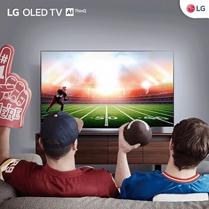 Το λάκτισμα του μεγάλου τελικού θα το δεις με κάθε λεπτομέρεια. Τo half-time show θα το απολαύσεις με όλες σου τις αισθήσεις. Mε λίγα λόγια η αθλητική εμπειρία στην OLED CX είναιc🔝! | LG Global