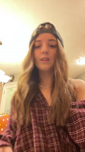 Katie Nolan (@katie_nolan_27)’s videos with som original - 🎬