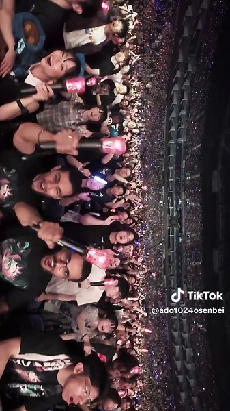 Ado WORLD TOUR 2025: Hibana en Londres