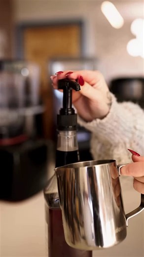 A great way to warm up during the snowfall ❄️🤎 Our Pecan Pie Latte brings all the cozy flavors—oak-roasted espresso, brown sugar cinnamon, and buttery pecan. Hot or iced, it’s a winter favorite. | Summer Moon Coffee