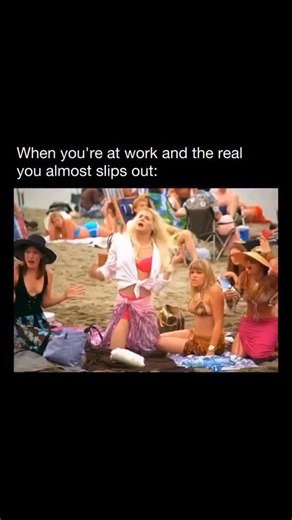 Filmmy Frames on Instagram: "😂 White Chicks is a 2004 comedy where two FBI agents go undercover in the most chaotic way possible — by disguising themselves as wealthy white socialite sisters. Their mission is to protect the real sisters from a possible kidnapping plot, but things get wild fast. Once they’re in character, they have to deal with everything from high-society events and dating drama to keeping their makeup, wigs, and identities from falling apart. The movie is packed with over-the-