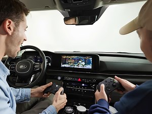 Questo dongle supera tutti i limiti di Android Auto