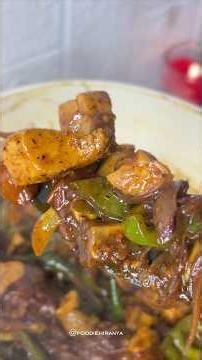 20 Minutes + Basic Ingredients = The BEST Chilli Chicken (with a twist!) 🍄🍗🔥