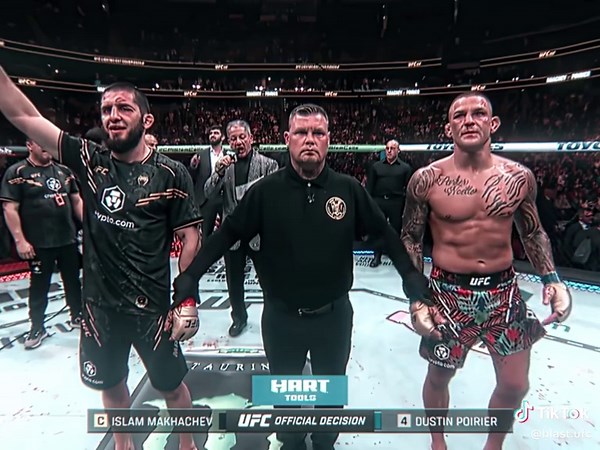 UFC Showdown: Poirier vs Makhachev Highlights