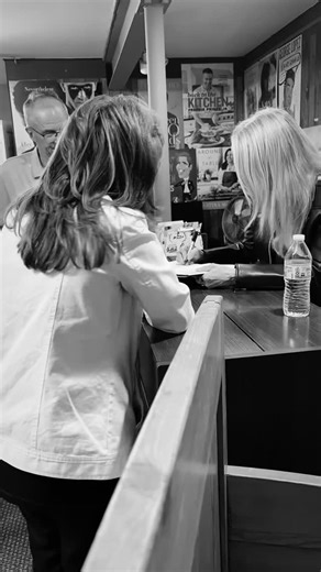 Christie Brinkley on Instagram: "I found a lot of magic in meeting each and every one of you as Uotown Girl gets around! Thank you all for showing up and for your many wonderful reviews! Here we are in #newjersey thanks for the video @sharkogram #uptowngirlmemoire #nytimesbestseller #internationalbestseller"