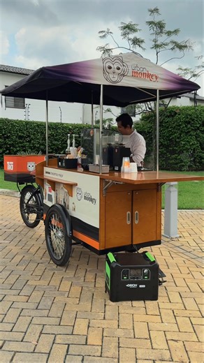 Tu oficina ya no tiene dirección fija ⚡ Conecta laptops, herramientas y equipos sin depender de un enchufe. Con nuestro Power Station Orion de 2400W, lleva tu trabajo a donde te inspire el momento y mantén todo funcionando sin interrupciones. 📍Disponible en todos nuestros showrooms y tienda online. | Almacenes Marriott