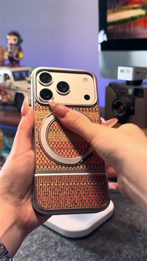The golden silk sound Jinnan cloth sliding cover protective case is too high-end. #bracket