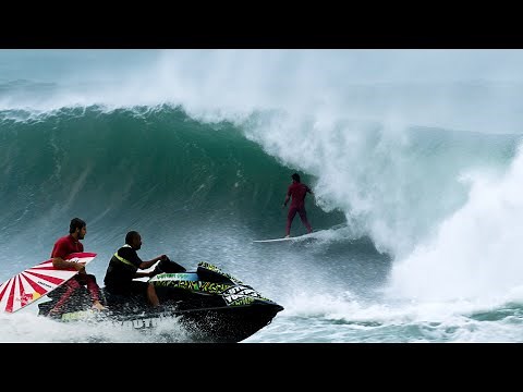 KIRRA GOES PSYCHO | SURFING CYCLONE ALFRED SWELL