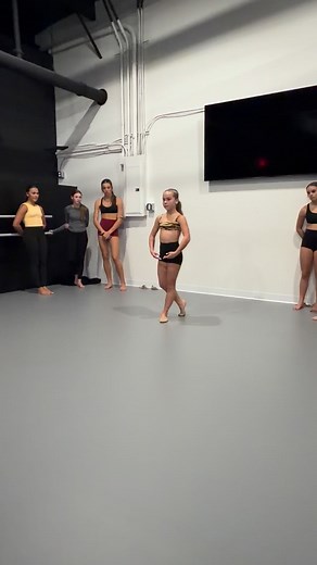 Let’s talk ‼️Seconde Position‼️ Looking to Dominate your seconde position leaps & jumps?! Here’s a few tips to keep in mind: • Keep hips rotated under to help attain a full range of motion with your legs • Lift UP through the spine to help with overall ease and alignment • Press down into the floor to go UP, not out! Keep these in mind when you’re leaching next and get ready to DOMINATE your technique! ♥️🖤 • • • • #dominatetechnique #dancersofinstagram #dancers #dance #danceclass #dancemoves #v