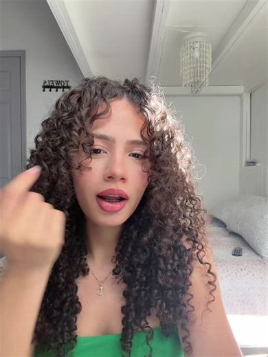 caro.rolins (@caro.rolins)’s videos with sonido original - DXRLYN_LYRICS