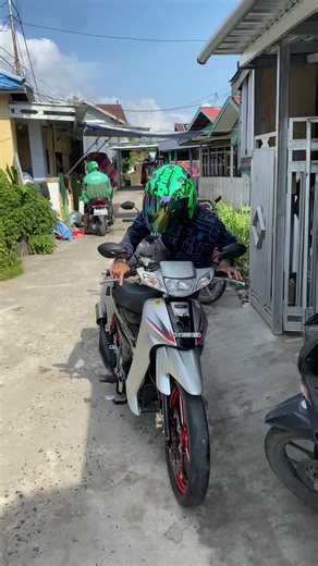 Alhamdulillah sold f1zr perak 2002 #f1zr #f1zr_indonesia #f1zrkalimantan #f1zrbanjarmasin #f1zrmenolakpunah