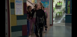DeVore Ledridge Bizaardvark Fight Scene
