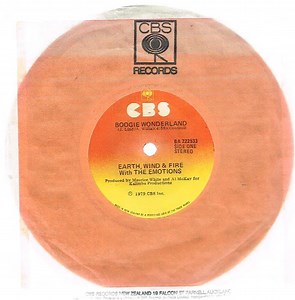 Earth, Wind & Fire With The Emotions - Boogie Wonderland