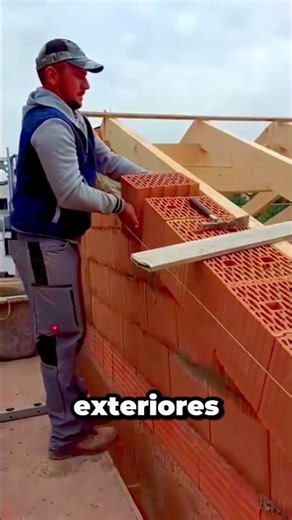 This is how they built a complete roof in just one day